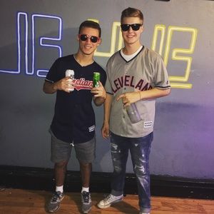 Meet your Posher, Hunter